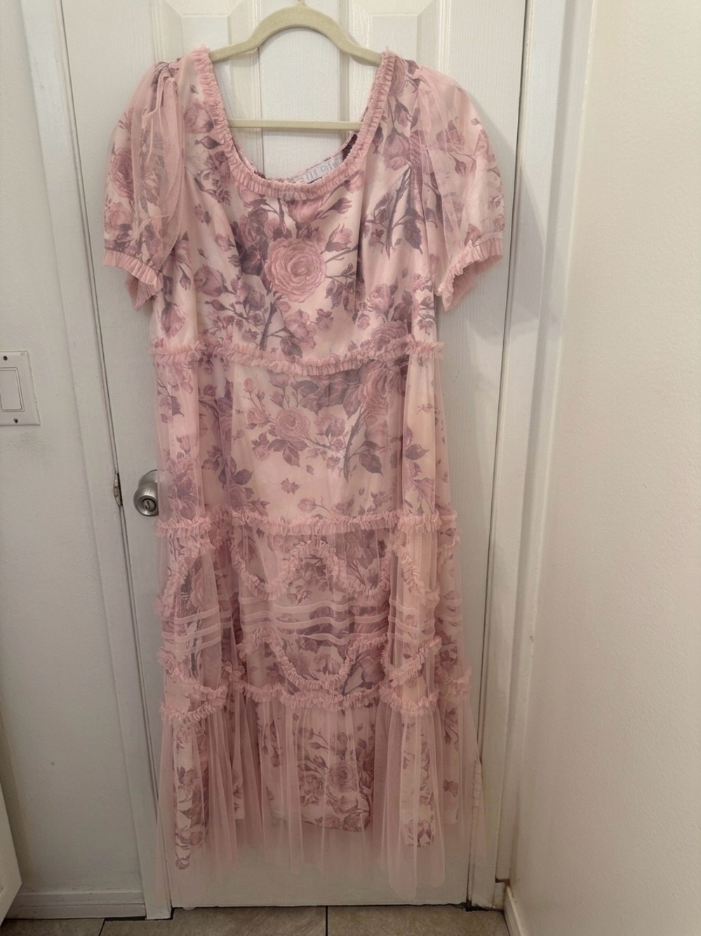 Ivy City Co Pink Floral Tiered Maxi Dress